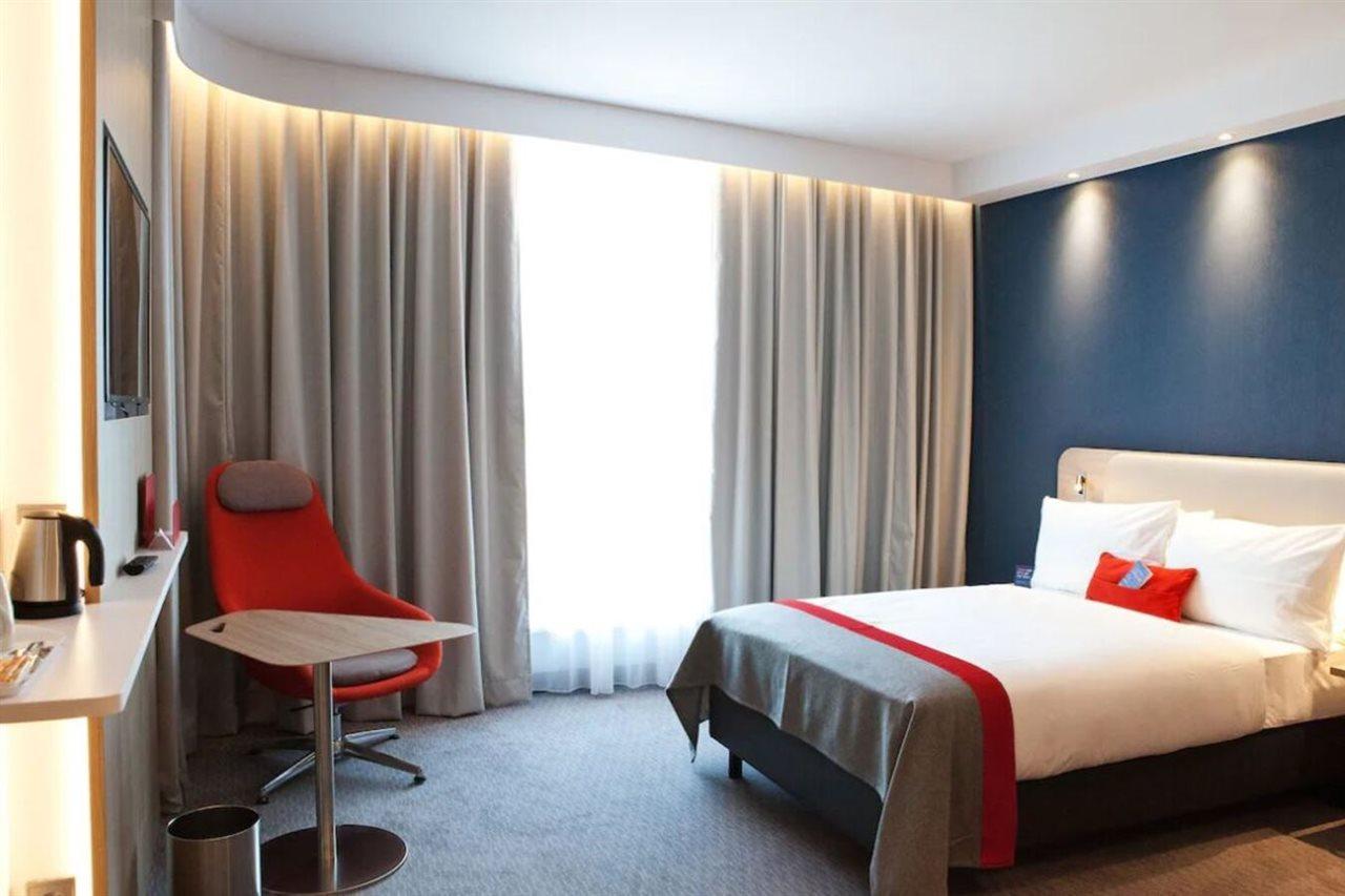 Holiday Inn Express Frankfurt Airport - Raunheim, An Ihg Hotel Dış mekan fotoğraf